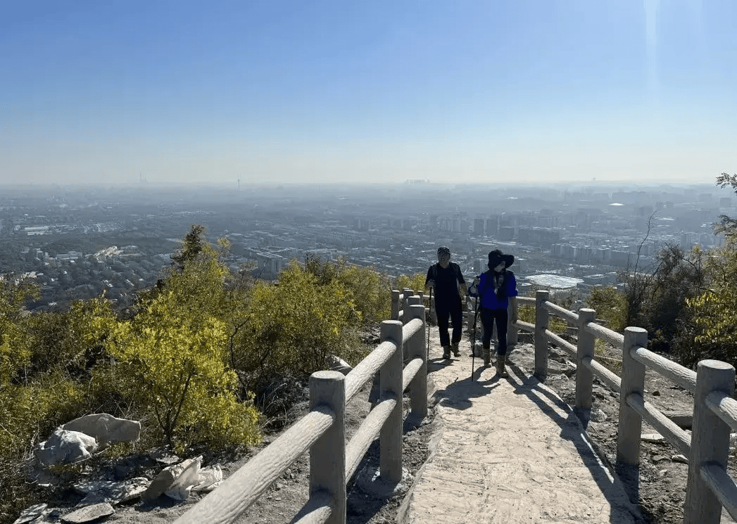 完美体育官网饱览西山风景！石景山这处绿道开发加疾(图4)