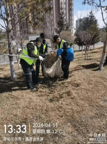 完美体育官网园林绿化供职中央：通盘清算绿化带 防守绿色得意线(图1)